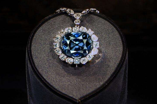 世界十大最昂贵的钻石 第一名无价，被称为上帝的礼物
