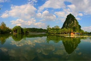 广东肇庆的热门景点排行榜：七星岩景区排名第一，龙母祖庙上榜