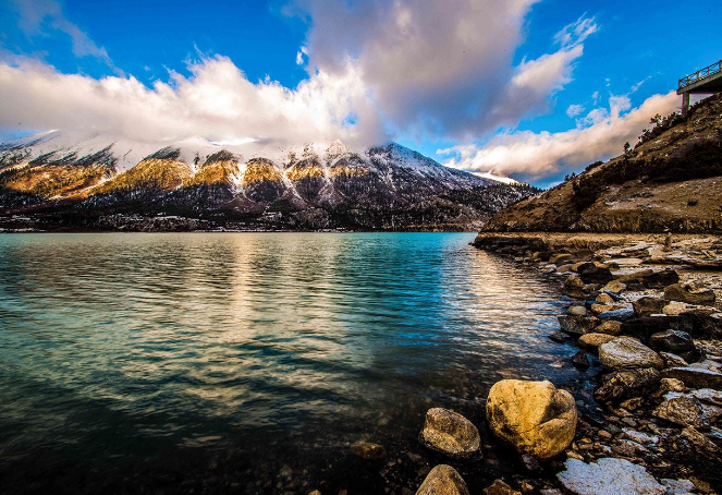 世界最美丽的十大地方 西藏然乌湖上榜，大溪地宛如仙境