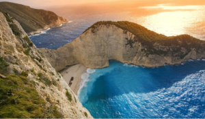全球十大最美海滩排行榜：诺曼底的奥马哈海滩上榜，第一来自希腊