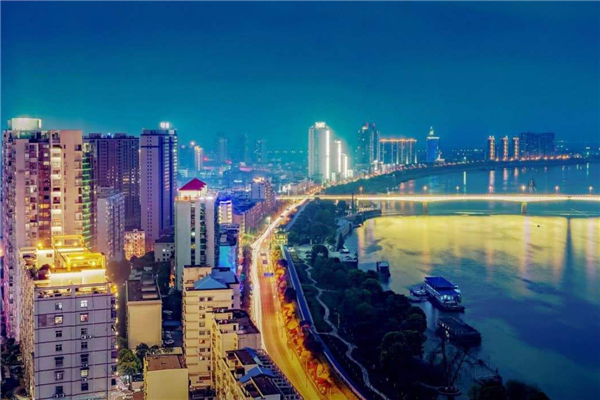 中国最美十大城市