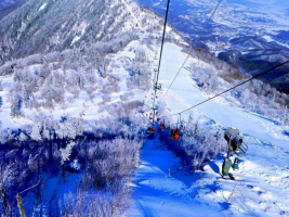 中国十大滑雪胜地排行榜：成都西陵雪山滑雪场上榜，北京有两处