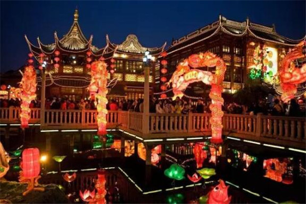 上海适合夜游的地方 逛吃夜游的最佳选择地