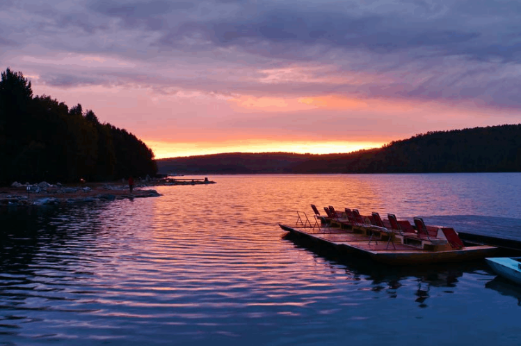 世界十大淡水湖 贝加尔湖上榜，苏必利尔湖位列第一