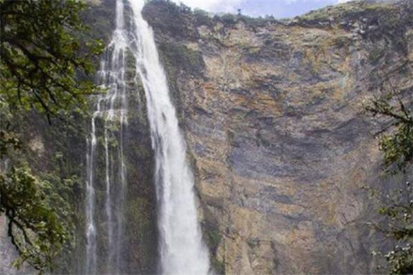 世界十大最最高的瀑布 秘鲁三姐妹瀑布上榜，第四南美洲最大