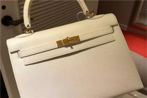 女生包包牌子受欢迎排名 普拉达上榜，宝缇嘉品牌创建于1966年