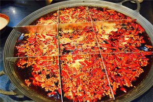 舌尖上的中国重庆火锅品牌：小天鹅火锅上榜，德庄火锅第一
