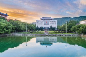 湖南省十大名校排行榜：国防科技大学上榜，第二已有百年历史