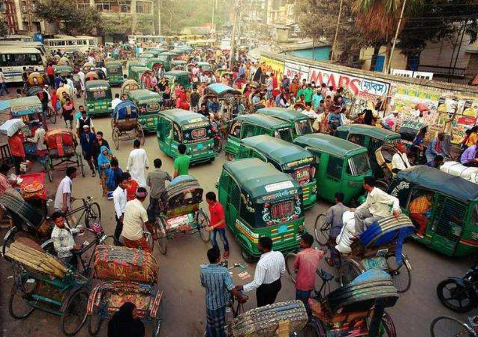 孟加拉国人口2022总人数：孟加拉国人口排名全球第8，人口增长率：1.03 ％